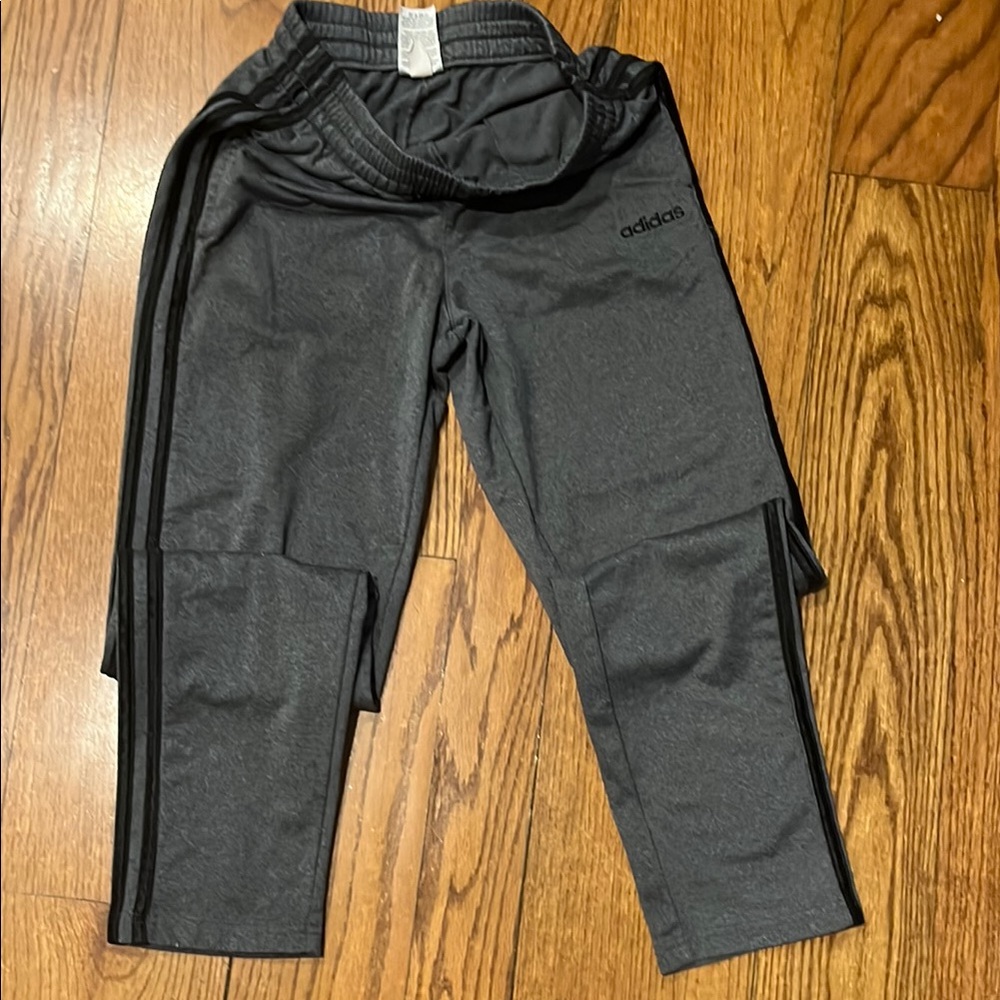Adidas Boys Gray with black stripe joggers/ sweatpants size 14/16